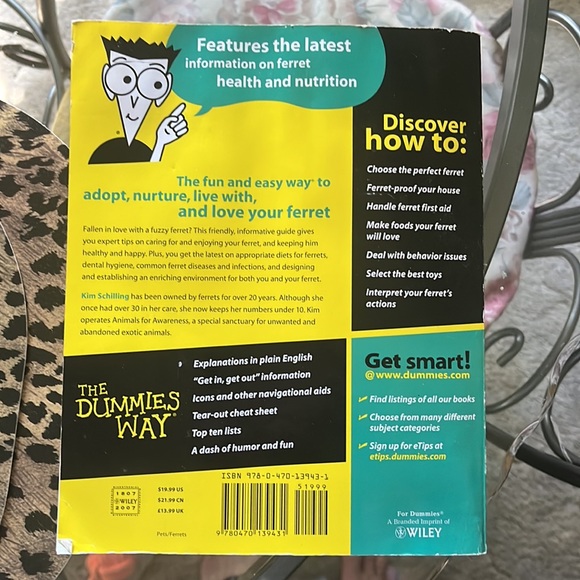 COPY - Ferrets for Dummies the handbook - Picture 2 of 3
